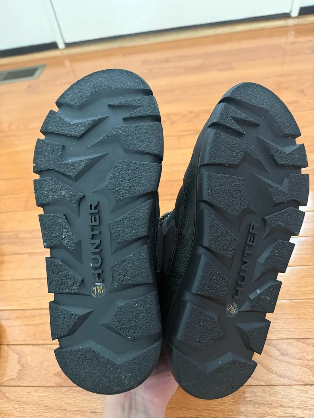 Hunter Moon Lug Sole Insulated Snow Booties